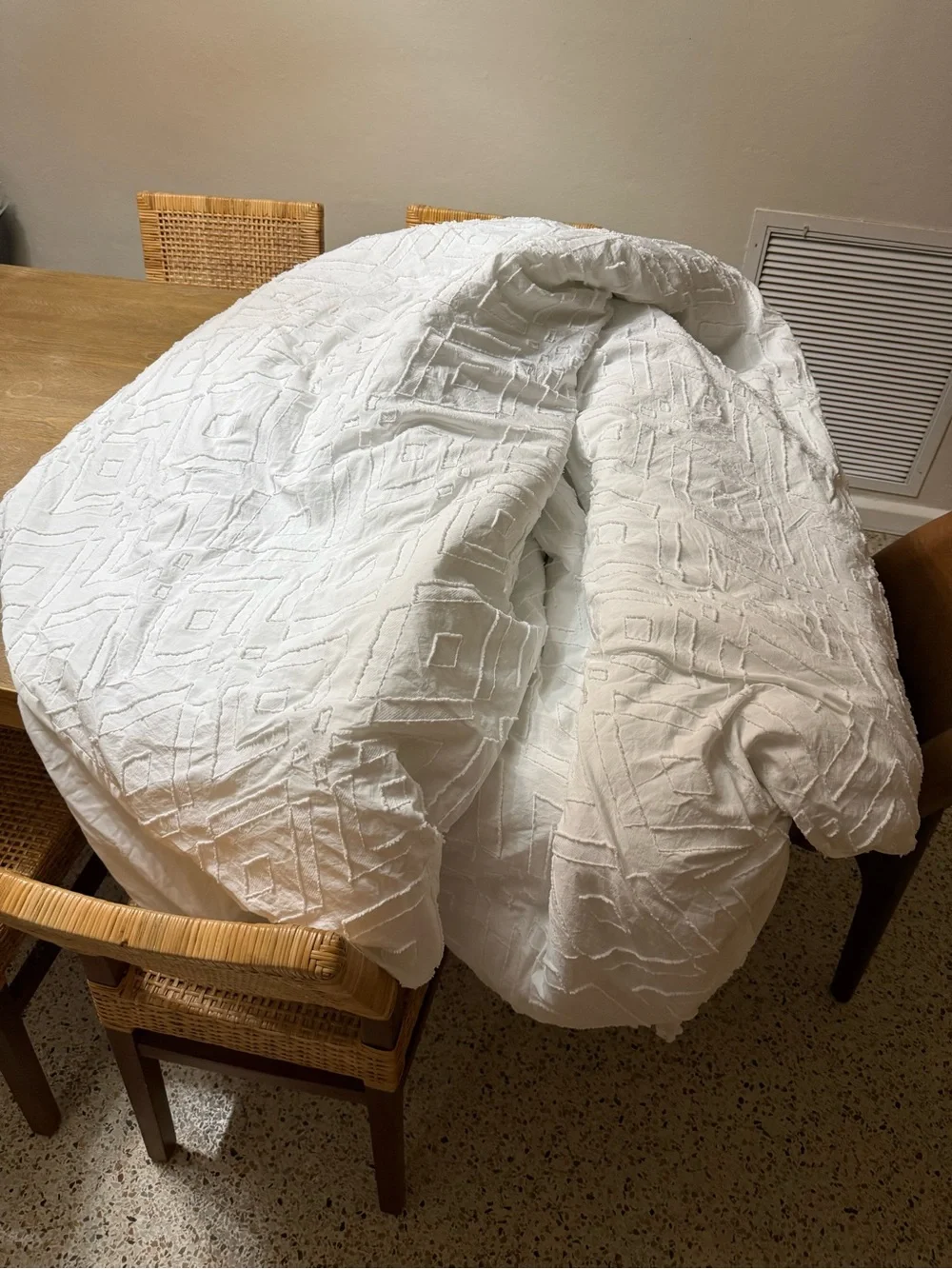 White Textured Geometric comforter